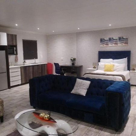 Mayberrypark Guest Lodge Alberton Εξωτερικό φωτογραφία