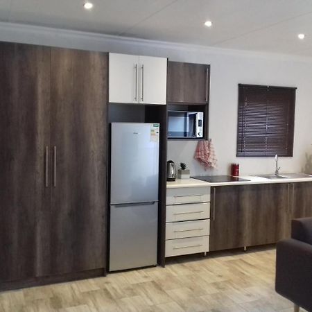 Mayberrypark Guest Lodge Alberton Εξωτερικό φωτογραφία